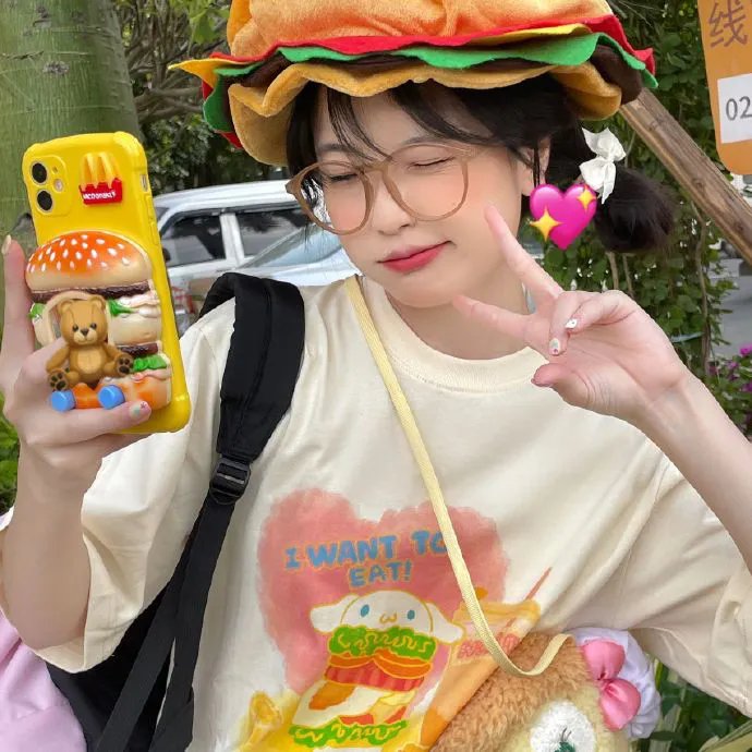 三小一家人